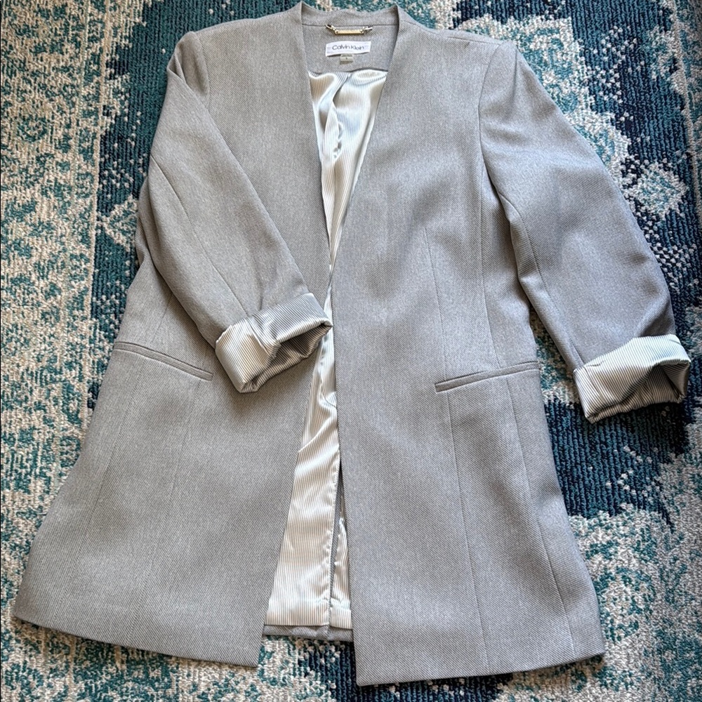 Calvin Klein Gray Blazer with Notched Lapel and Long-Line Silhouette